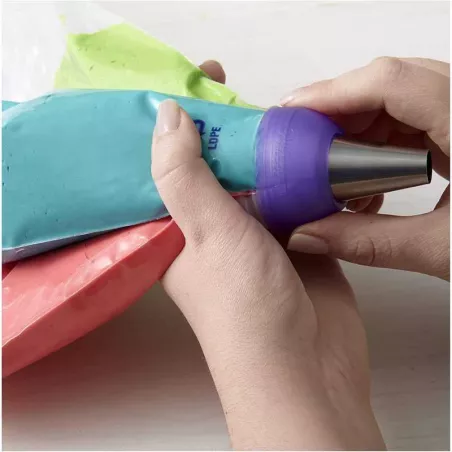 Juego de Decoracion para Cupcake, Acoplador para 3 Colores. WILTON 411-1992