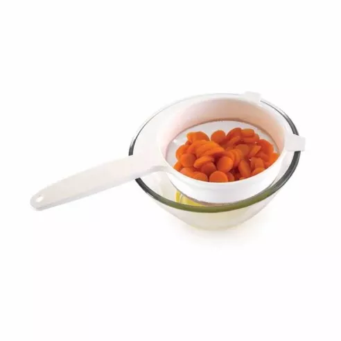 Colador Plastico con Malla de Acero Inoxidable de 6 Pulgadas de Diametro NORPRO 2136