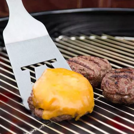 Espatula para BBQ en Acero Inoxidable con un Puno de Madera de 18 Pulgadas OUTSET QV10