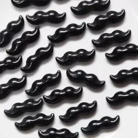 Confitillo de Bigotes Grandes de 100 Gramos MAGIC COLORS 7443006083456 2