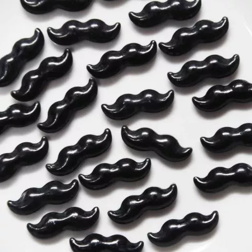 Confitillo de Bigotes Grandes de 100 Gramos MAGIC COLORS 7443006083456