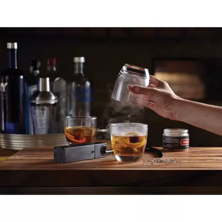 Frasco Chips de Madera Natural Hickory 6 Oz. OUTSET 76535