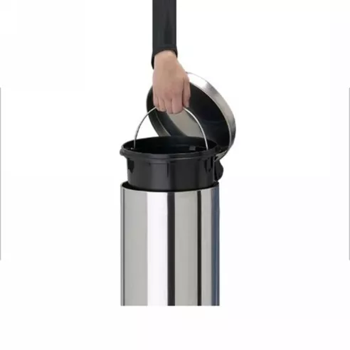 Basurero de Acero Inoxidable Mate de 30 Litros con Pedal  MASTER CHEF B30AI