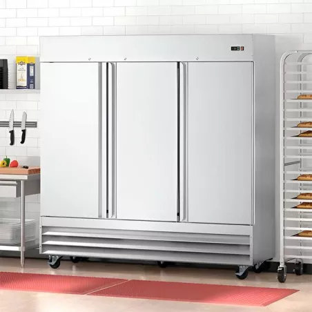 Congelador de 3 Puertas Solidas de Acero Inoxidable 110V / 60Hz U-STAR ND-CFD-3FF-E-HC