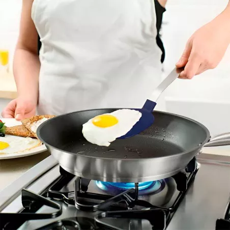 Volteador Flexible de Nylon Azul con Mango de Acero Inoxidable TOVOLO 23022-300