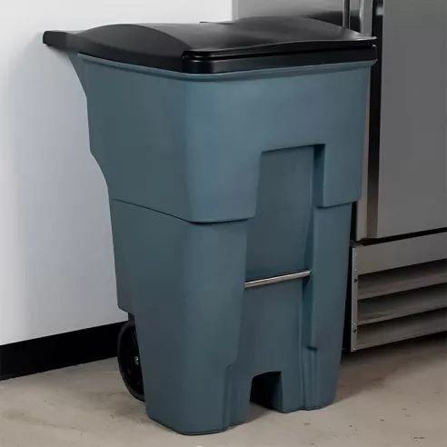 Basurero Rollout con 2 Ruedas de 95 Galones de Color Gris RUBBERMAID FG9W2200GRAY