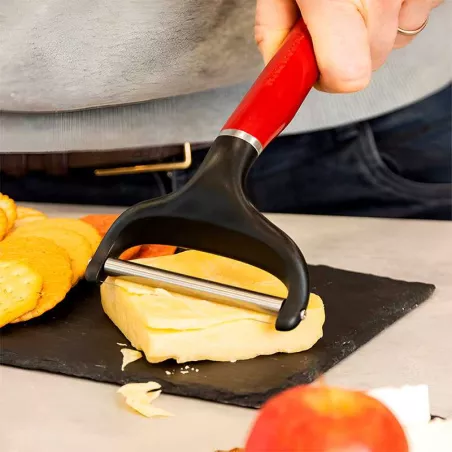 Cortador para Queso con Puno Rojo KITCHEN AID KAG133OHERE