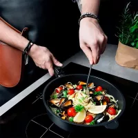 Sarten Redondo de Aluminio 24 Centimetros AMT GASTROGUSS 724-E 2