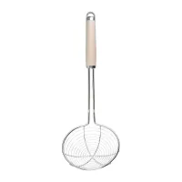 Espumadera de Acero Inoxidable con Puno Color Crema KITCHEN AID KAG010OHACE