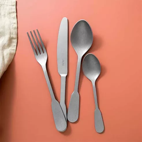 Cubiertos Soho Antique de Acero Inoxidable, Set de 16 Piezas MIKASA MKCUTSOANT16PC