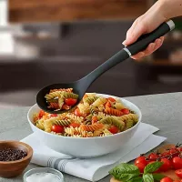 Cuchara Clasica Ranurada de Nylon Negra KITCHEN AID KCG004OHOBE 2