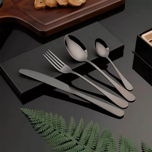 Juego de Cuberteria de Color Negro de 24 Piezas TIPS BCS01-05