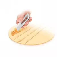 Roldana de Plastico con 4 Cortadores TESCOMA 630019 2