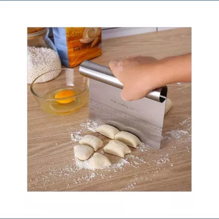 Rasqueta para Voltear Queque de Acero Inoxidable MASTER CHEF 0760112