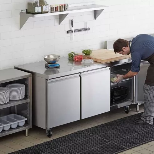 Mesa Undercounter Refrigerada 3 Puertas de Acero Inoxidable 72 Pulgadas U-STAR UUC-72R-E-HC