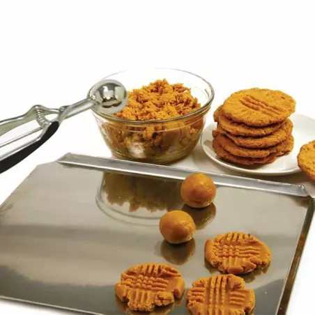 Conera Acero Inoxidable con Resorte Capacidad 1 y 1/2 de onza / 45 mililitros NORPRO 704